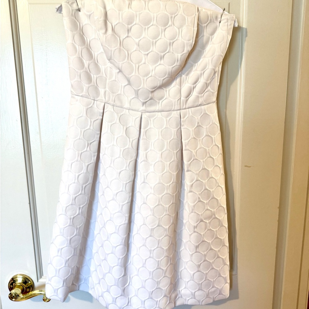 Chic White Strapless Dress